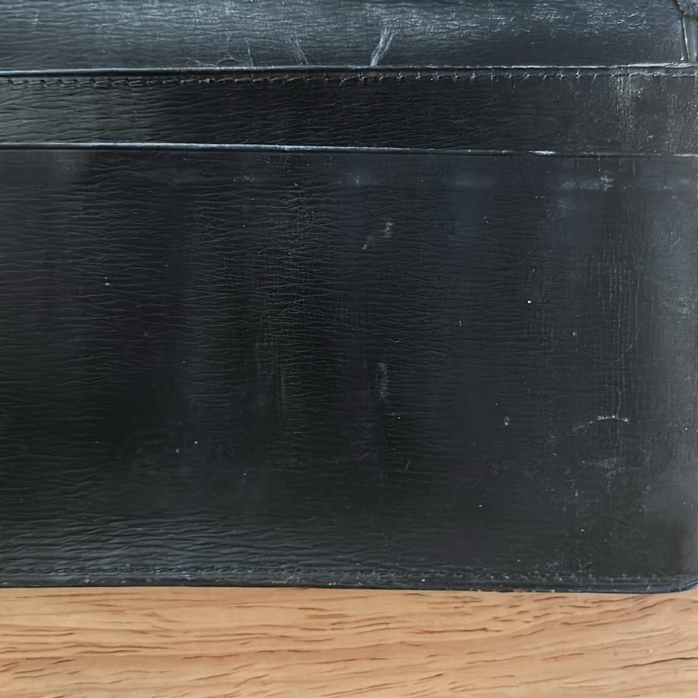 Louis Vuitton Double Sided Wallet - Picture 9 of 10
